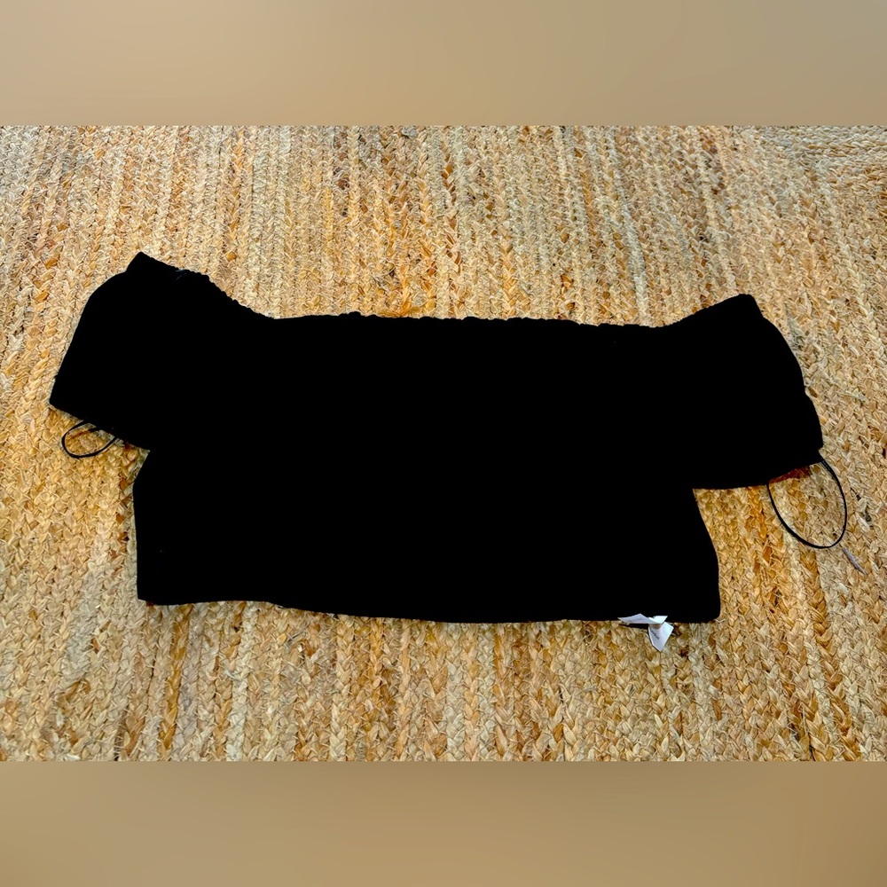 Off the shoulder Crop top by SMF in Black
